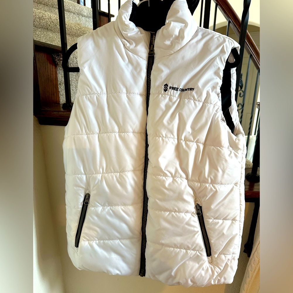 White puffer vest